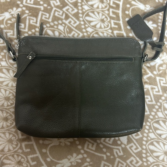 Wise Owl Accessories Small Soft Pebbled Real Leather Crossbody Bag - Picture 3 of 8